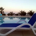 Отель Principe Di Belmonte Испика