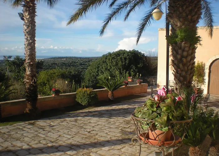 Principe Di Belmonte מלון 4*