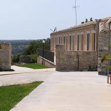 Hotel Principe Di Belmonte 4*
